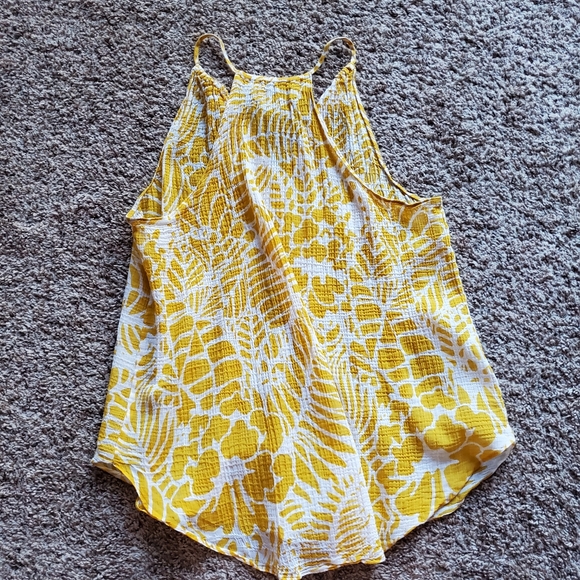 REDUCED!! LOFT Flowy Mustard yellow and white tank - Picture 5 of 7
